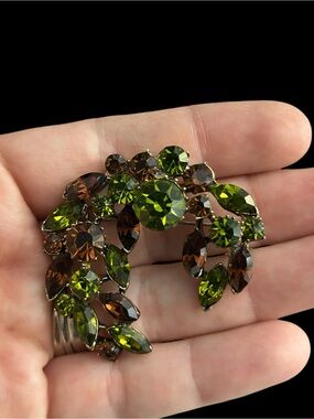 Vintage-Inspired Olive Green and Amber Crystal Brooch - Women Jewelry